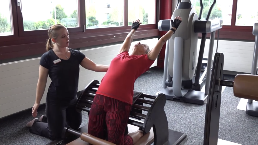 Beweglichkeitstraining der vorderen Linie - 3 effektive Beweglichkeitsübungen gegen Rückenbeschwerden aus Flamatt